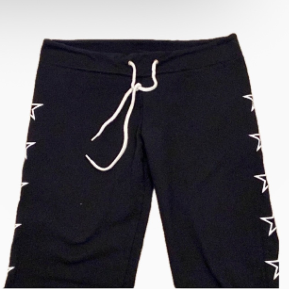 Monrow Star Embroidered Low Rise Crop Sweatpants - Picture 2 of 4